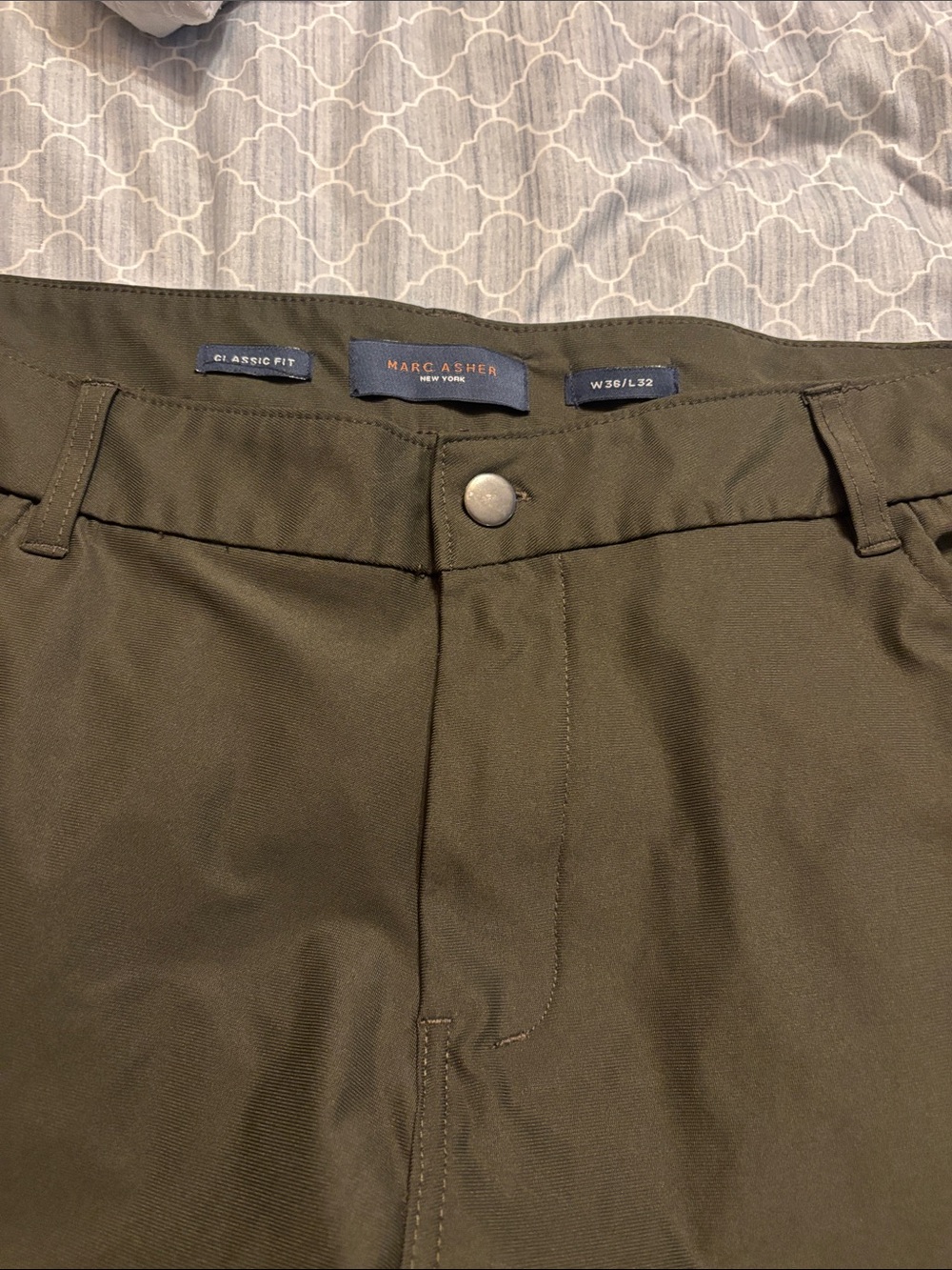 Men's Olive Green Flat-Front Shorts